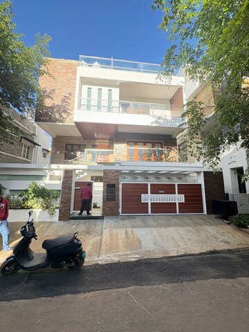 6+ BHK Independent House – Exterior View View at Judicial Layout - for Rent