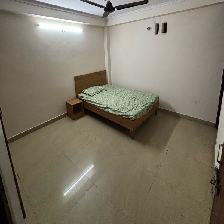 Room, rwa-apartments-sector-12 2 Bedroom 520 Sq.Ft. Independent House In Sector 12 Noida 8953738