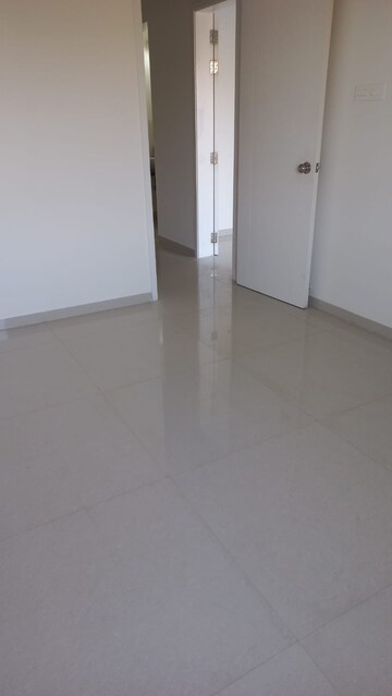 Room in 2 BHK Apartment at Rohan Madhuban, Bavdhan – for Rent