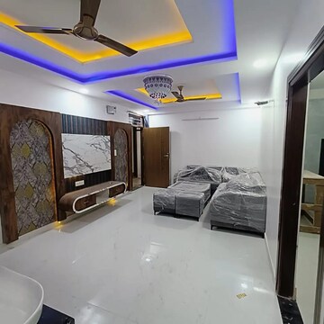 Living Room in 4 BHK Apartment at Mansarovar – for Rent