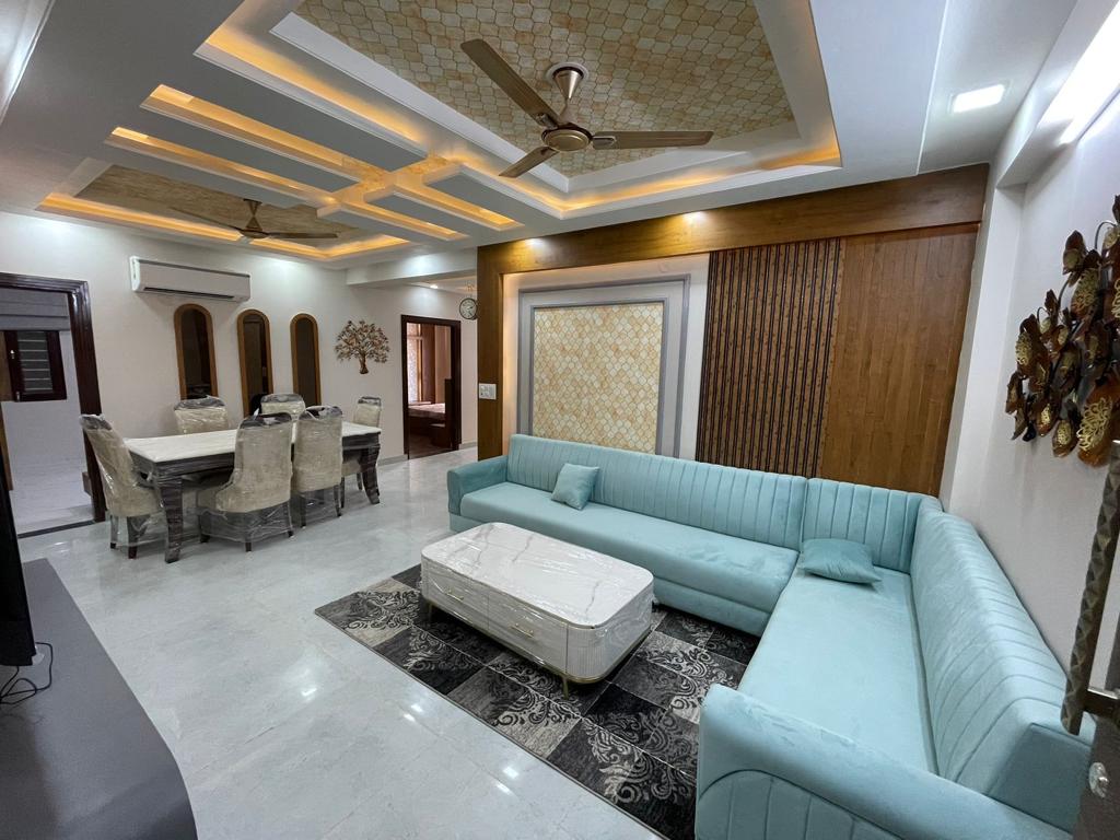 4 BHK + Servant Room Apartment For Rent in 4bhk Independent Flat 