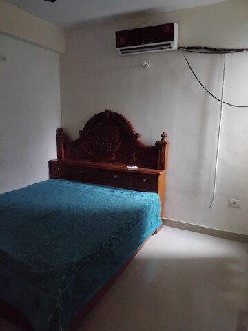 Furnished Amenities in 3 BHK Apartment at Conscient Habitat 78, Sector 78 – for Rent