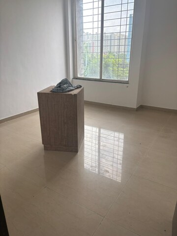 Room in 2 BHK Apartment at Rishikesh Seraph Supremus, Bavdhan – for Rent
