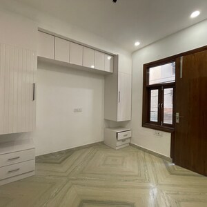 Room in 3 BHK Builder Floor at Rohini Sector 25 – for Sale