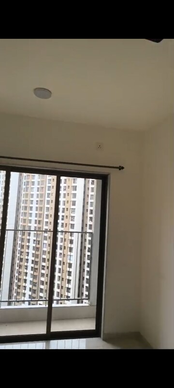 Room in 2 BHK Apartment at Sunteck MaxxWorld 5, Naigaon East – for Sale