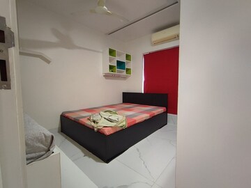 Bedroom in 2 BHK Apartment at Bandra West – for Rent