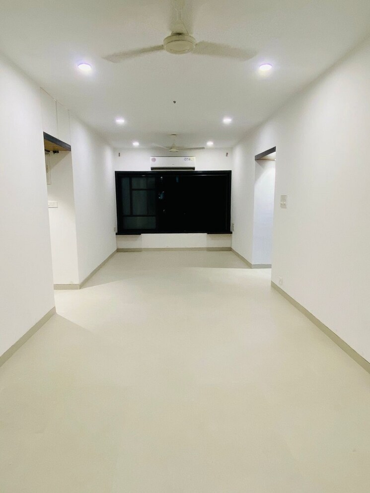 Living Room, bandra west 2 Bedroom 750 Sq.Ft. Apartment In Bandra West Mumbai 8953813