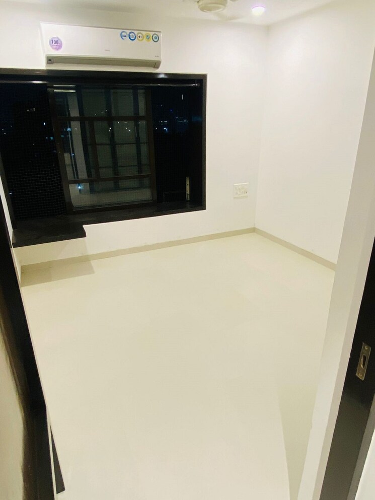 Room, bandra west 2 Bedroom 750 Sq.Ft. Apartment In Bandra West Mumbai 8953813