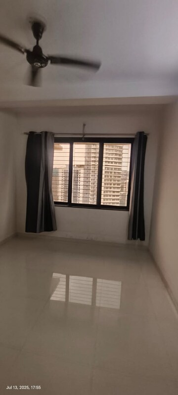 Room in 2 BHK Apartment at Bhandup Amol CHS, Bhandup East – for Rent