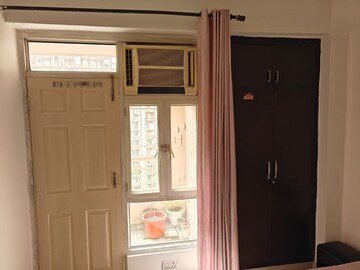 Furnished Amenities in 3 BHK Apartment at Nilgiri Apartments, Sector 34 – for Rent