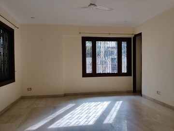 Room in 4 BHK Builder Floor at Boutique Residential Apartments A 3 2, Vasant Vihar – for Sale