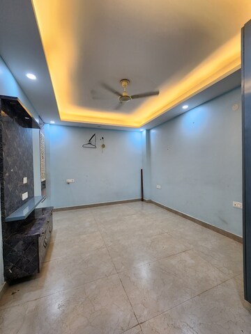 2 BHK Apartment For Rent in Chattarpur