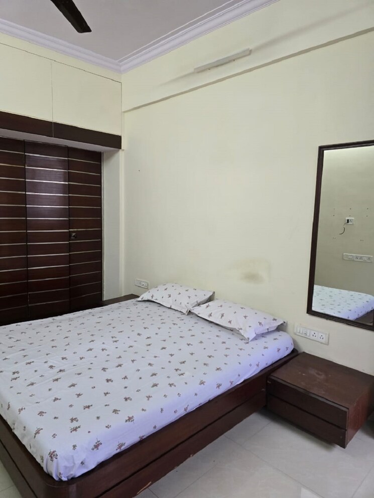 Bedroom, bandra west 1 Bedroom 550 Sq.Ft. Apartment In Bandra West Mumbai 8953853