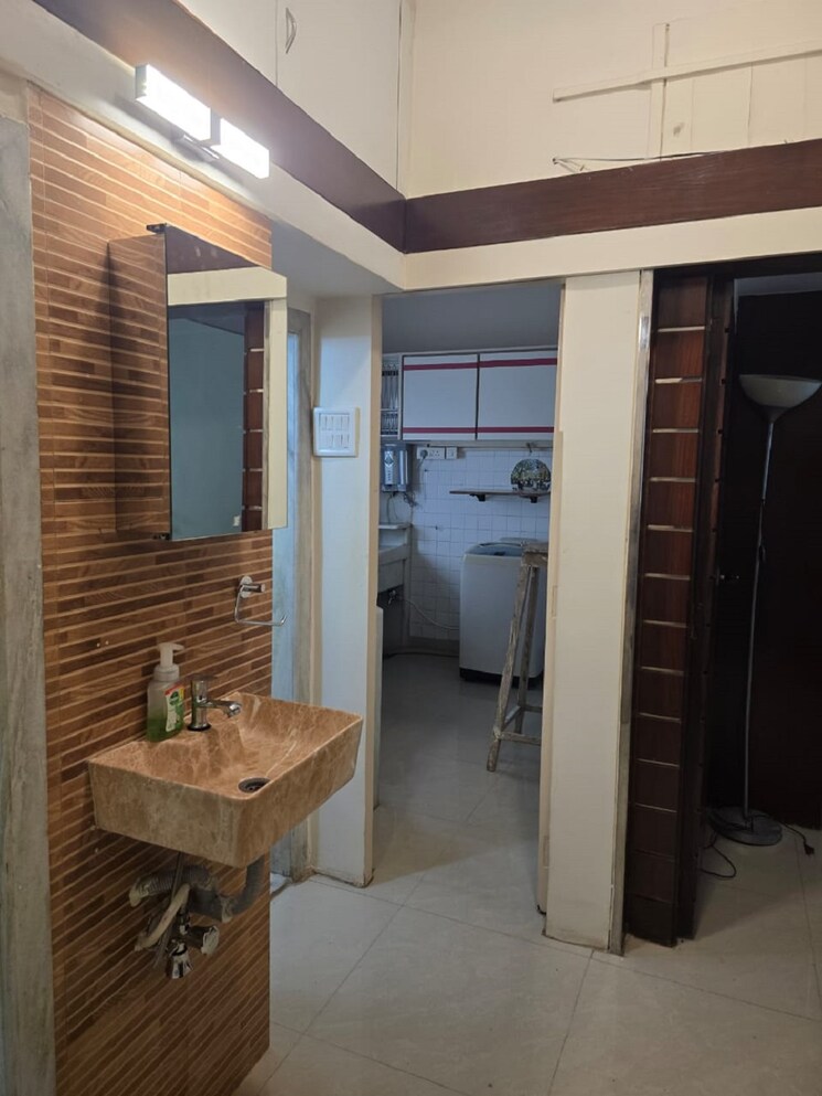 Bathroom, bandra west 1 Bedroom 550 Sq.Ft. Apartment In Bandra West Mumbai 8953853