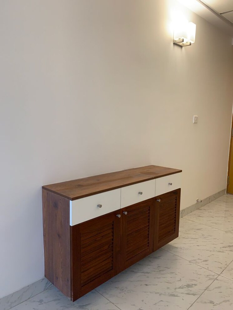 Room, mantri-pinnacle 3 Bedroom 2405 Sq.Ft. Apartment In Hulimavu Bangalore 8953860