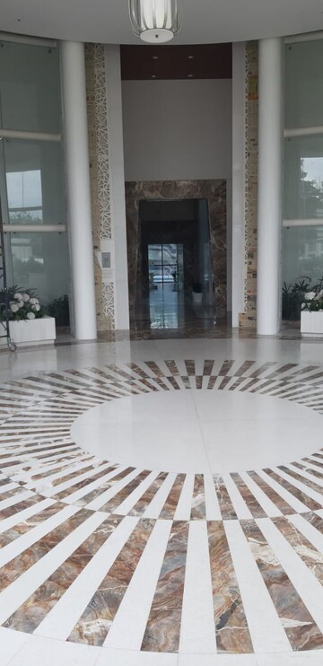 Room in 3 BHK Apartment at Mantri Pinnacle, Hulimavu – for Rent