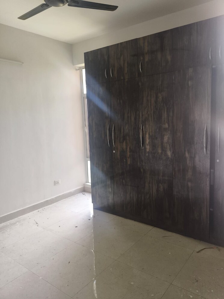 Room, signature-global-andour-height 2 Bedroom 600 Sq.Ft. Apartment In Sector 71 Gurgaon 8953869