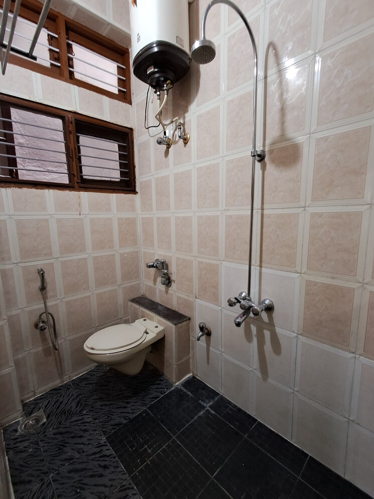 Bathroom, jayanagar 3 Bedroom 1200 Sq.Ft. Builder Floor In Jayanagar Bangalore 8953877