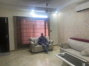 Living Room in 2.5 BHK Builder Floor at Uttam Nagar – for Rent