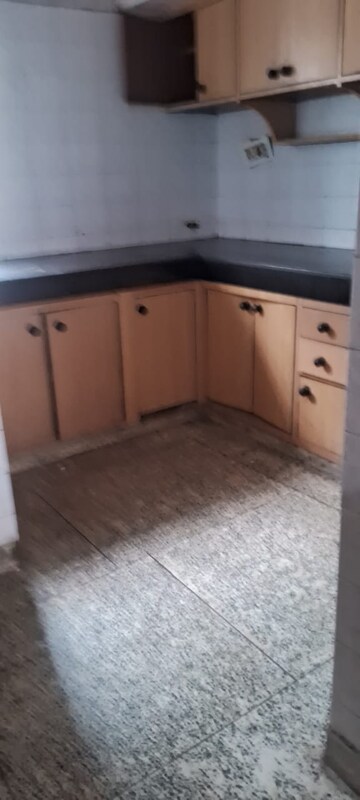 Kitchen in 2.5 BHK Builder Floor at Sector 19 – for Rent