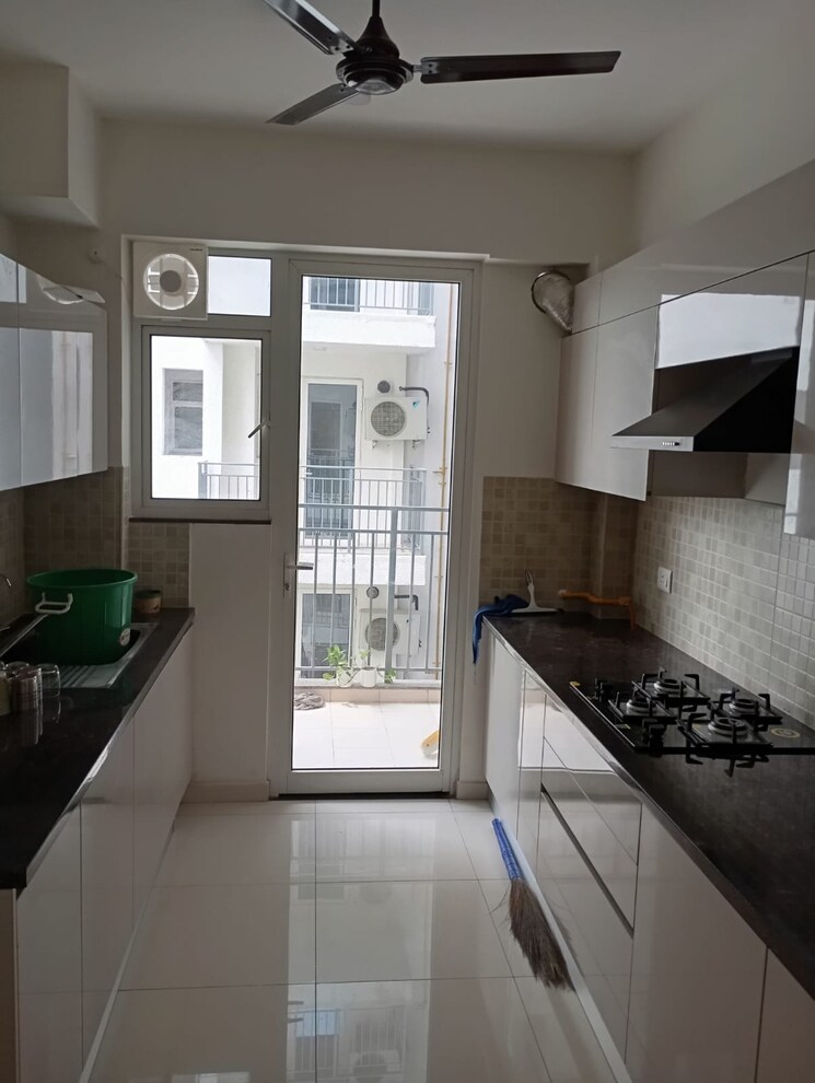 Kitchen, godrej-woods 3 Bedroom 2088 Sq.Ft. Apartment In Sector 43 Noida 8953922