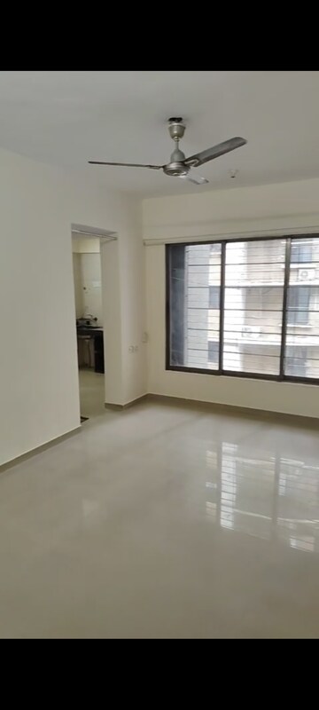 Room in 1 BHK Apartment at Dindoshi Onkar CHS, Malad East – for Rent