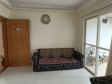 Bedroom in 2 BHK Apartment at Pristine Equilife Homes, Mahalunge Ingale – for Rent