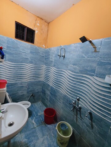 Team Area in 2 BHK Independent House at Preeti Nagar – for Rent