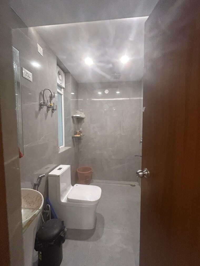 Bathroom, rps-auria 3 Bedroom 1565 Sq.Ft. Apartment In Sector 88 Faridabad 8953964