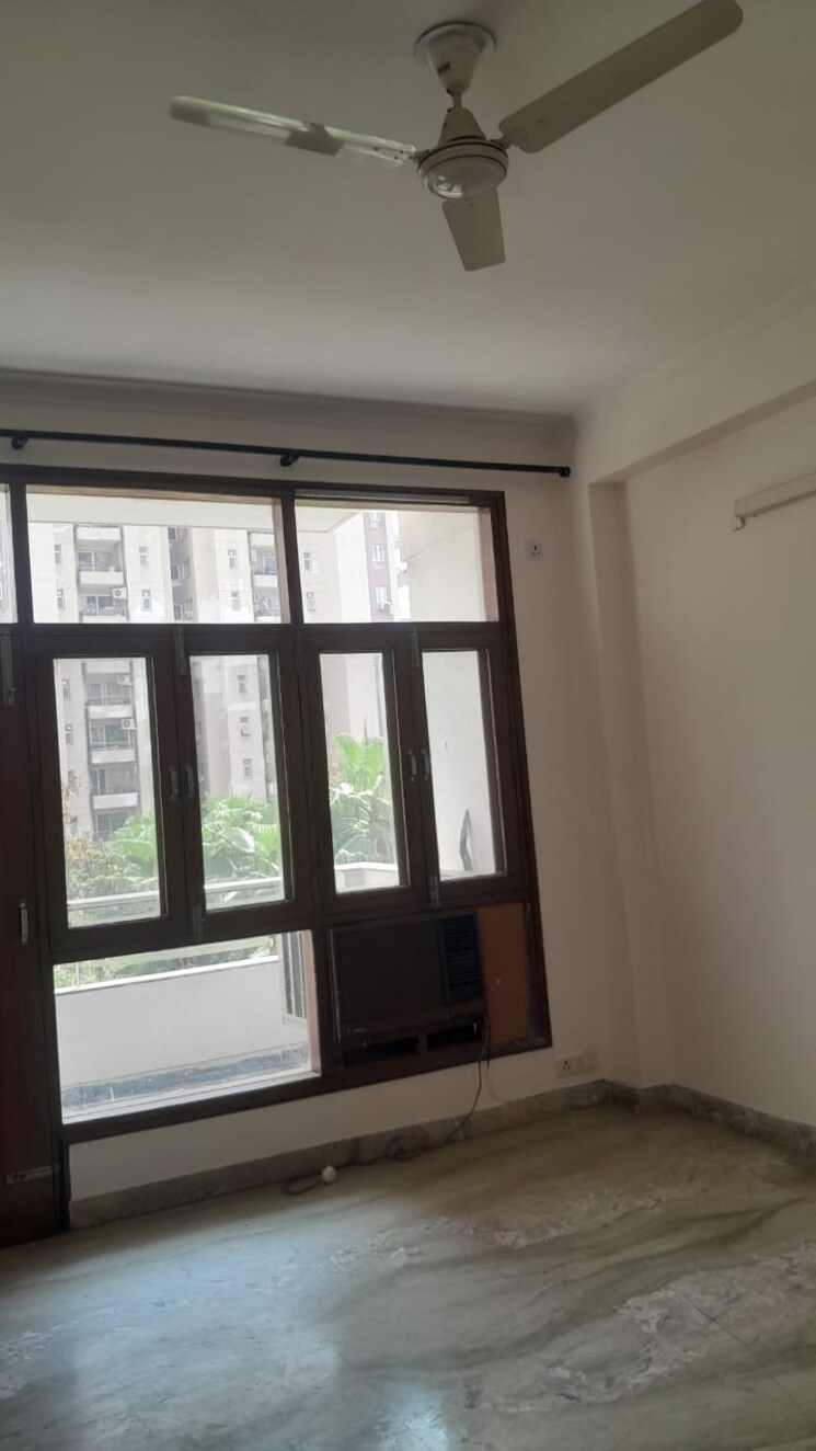 Room, unitech-south-city-ii 3 Bedroom 2450 Sq.Ft. Builder Floor In Sector 50 Gurgaon 8953970