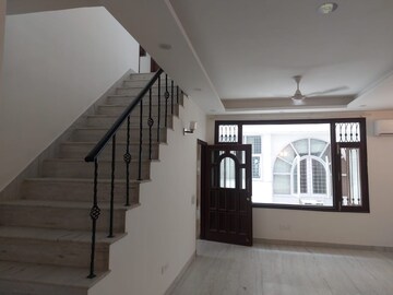 Staircase in 4 BHK Builder Floor at Maharani Bagh – for Rent