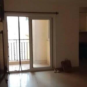 Room in 2 BHK Apartment at Paramount Floraville, Sector 137 – for Sale