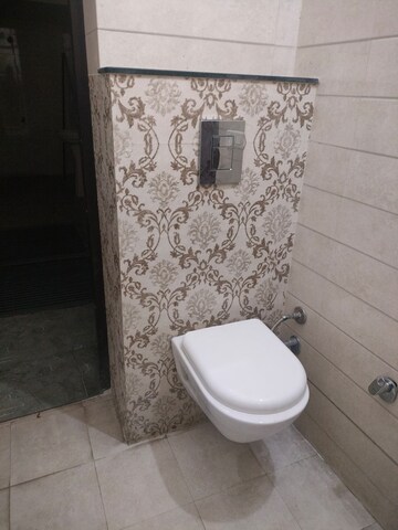 Bathroom in 2 BHK Builder Floor at Urban Estate Dugri – for Rent