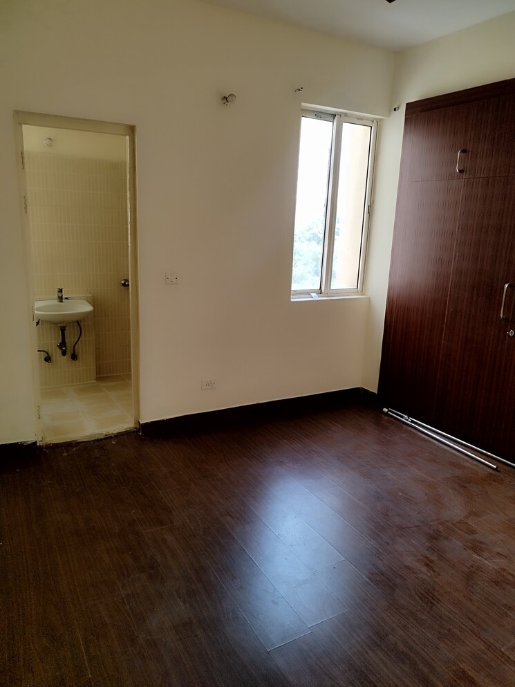 Room, jaypee-greens-kosmos 2 Bedroom 950 Sq.Ft. Apartment In Sector 134 Noida 8954026