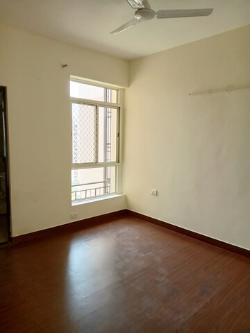 2 BHK Apartment For Rent in Jaypee Greens Kosmos, Sector 134