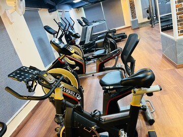 Gym in 4 BHK Apartment at Ratan Galaxy, Vrindavan Yojna – for Sale