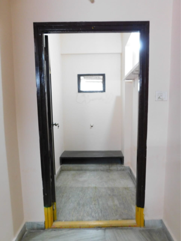 Building Lobby in 3 BHK Builder Floor at Kondapur – for Rent