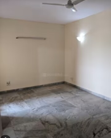 4 BHK Apartment For Rent in Sector 33