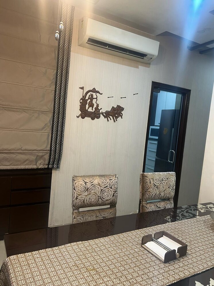 Bathroom, uday park 3 Bedroom 250 Sq.Yd. Builder Floor In Uday Park Delhi 8954073