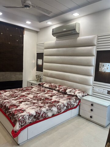 Bedroom in 3 BHK Builder Floor at Uday Park – for Rent