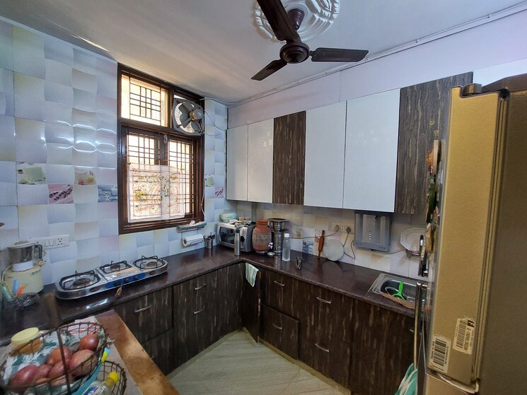 Kitchen, model town 3 2 Bedroom 900 Sq.Ft. Builder Floor In Model Town 3 Delhi 8954092