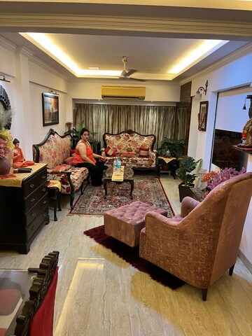 Living Room in 3 BHK Apartment at Rohit Apartments, Andheri West – for Rent