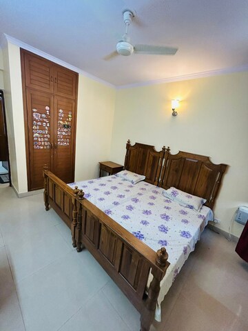Bedroom in 2 BHK Apartment at Suncity Essel Tower, Sector 28 – for Rent