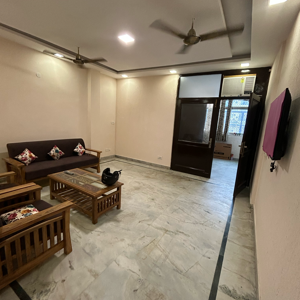 2 BHK + Pooja Room Builder Floor For Rent in Lajpat Nager