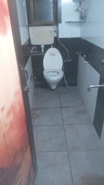 Bathroom in 1 BHK Apartment at Andheri West – for Rent