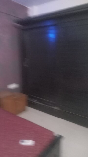 Room in 1 BHK Apartment at Andheri West – for Rent