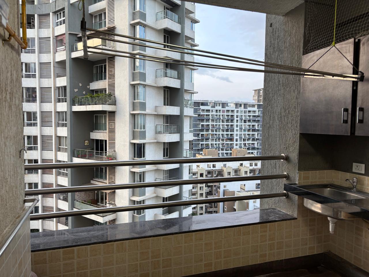 3 BHK 2000 Sq.Ft. Apartment in Park Grandeur