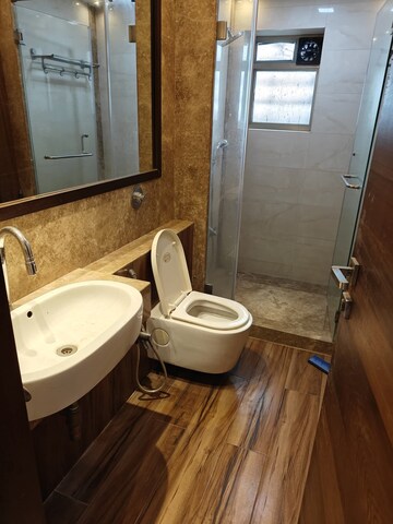Bathroom in 3.5 BHK Apartment at Patliputra Building, Andheri West – for Sale