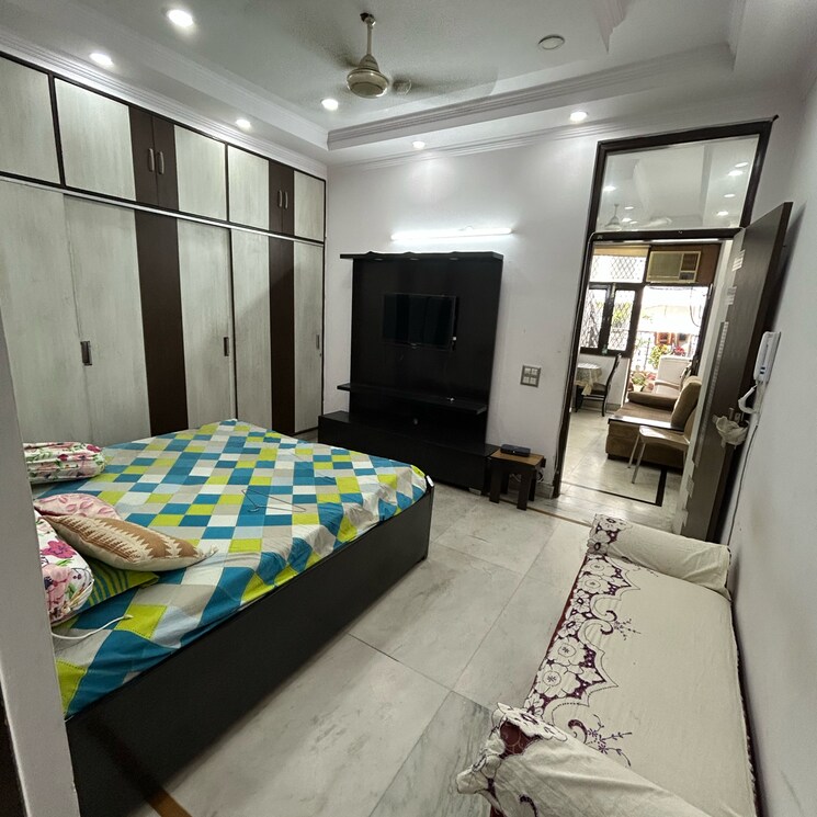 Room, lajpat nagar ii 2 Bedroom 900 Sq.Ft. Builder Floor In Lajpat Nagar ii Delhi 8954153