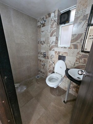 Bathroom in 2 BHK Apartment at Sumit Artista, Santacruz East – for Sale